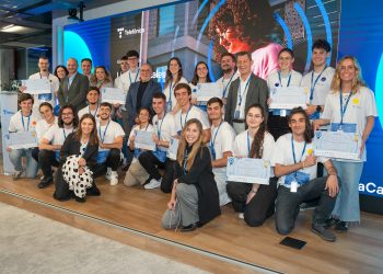 Dos estudiantes de la UPV se llevan el primer premio del programa ‘Líderes Digitales Universitarios’