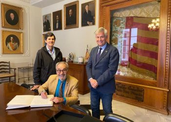 El nou president del Consell Valencià de Cultura visita Lo Rat Penat