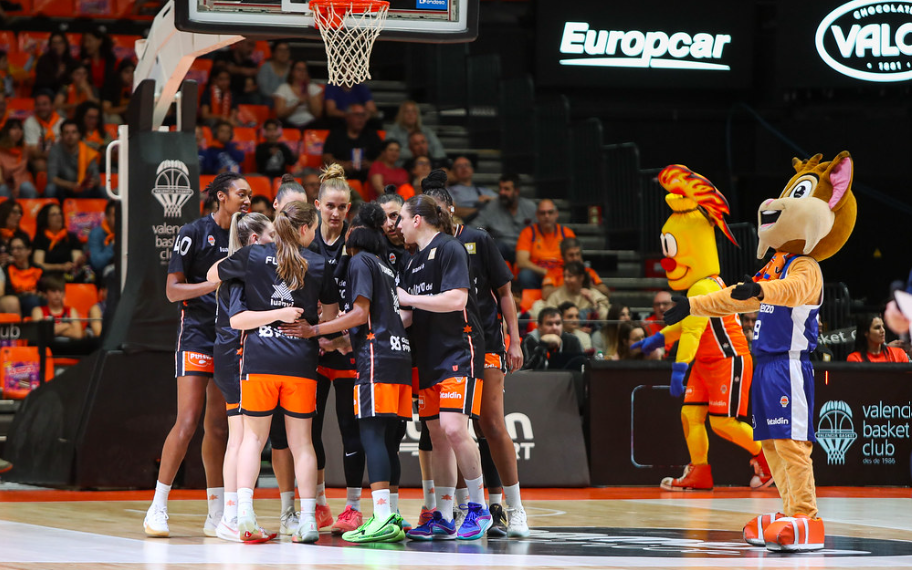 Valencia Basket asegura la segunda plaza tras imponerse con contundencia al Celta Zorka