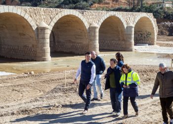 Recta final para la reapertura del puente de Turís