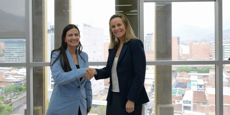 València y Medellín firman una alianza internacional para impulsar la innovación y el emprendimiento