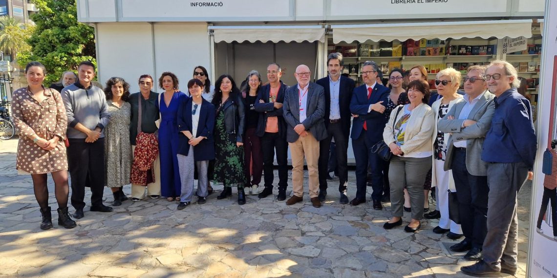  José Luis Moreno, ha participado este miércoles en el acto de inauguración de la 60ª Feria del Libro de Valencia que, como es tradicional, se celebra en los Jardines del Real.