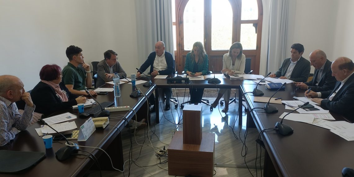Nueva reunión de la mesa de turismo y ocio entre el Ayuntamiento de Valencia y la Federación vecinal