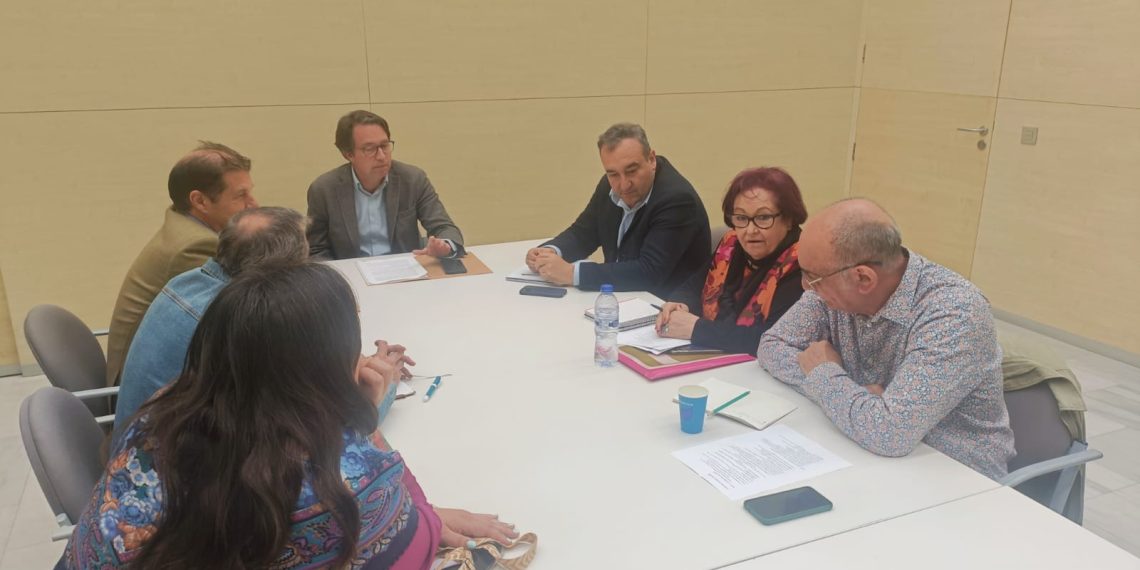 Vecinos de València exigen actuar ya contra los 4.500 pisos turísticos ilegales