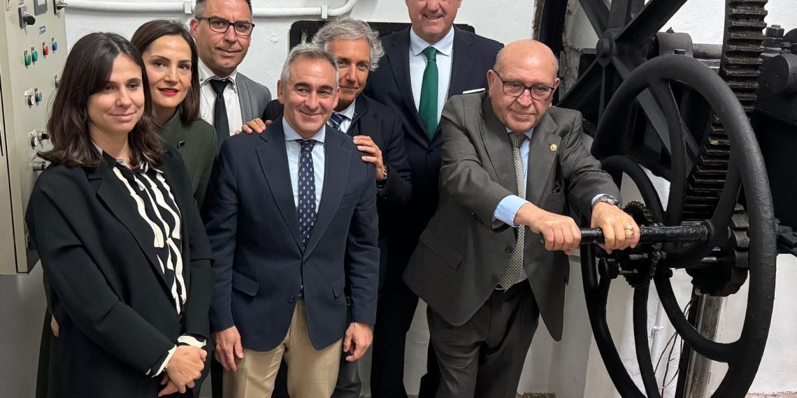 Sueca celebra la tradicional ‘Suelta de aguas’ para marcar el inicio de la campaña agrícola
