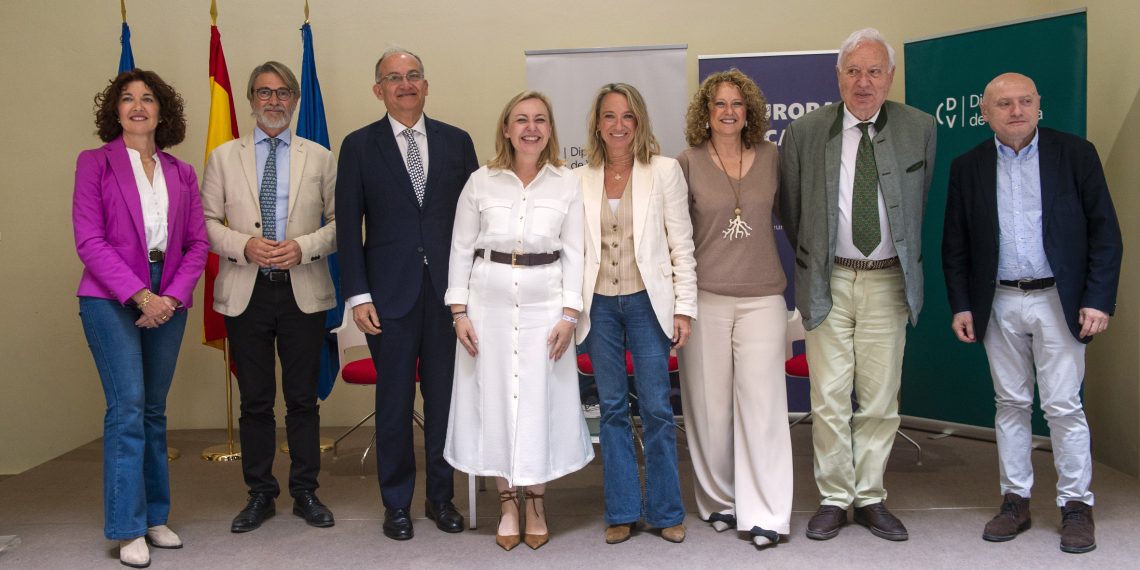 La Diputació de Valencia y la Generalitat celebran el Día de Europa reivindicando el papel clave de jóvenes y municipios