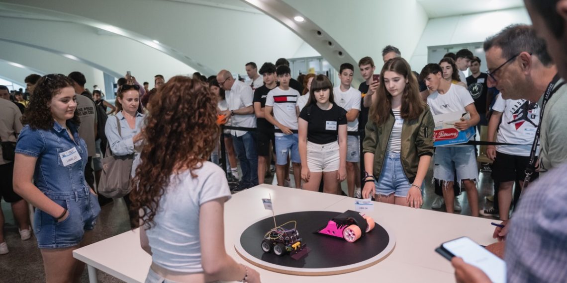 Más de 200 robots escolares y los últimos inventos de la UPV toman el Museo de las Ciencias este viernes