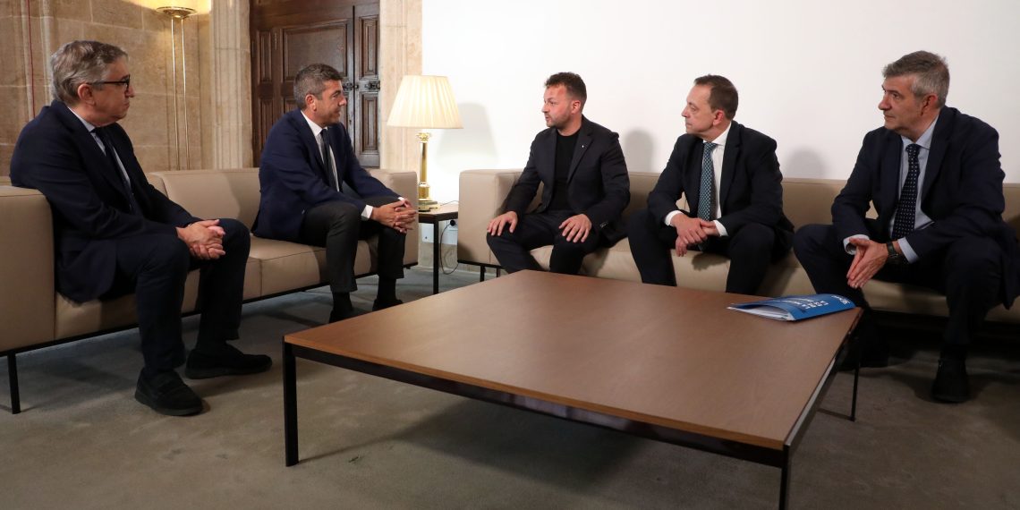 Carlos Mazón mantiene un encuentro con el presidente de ESIC University