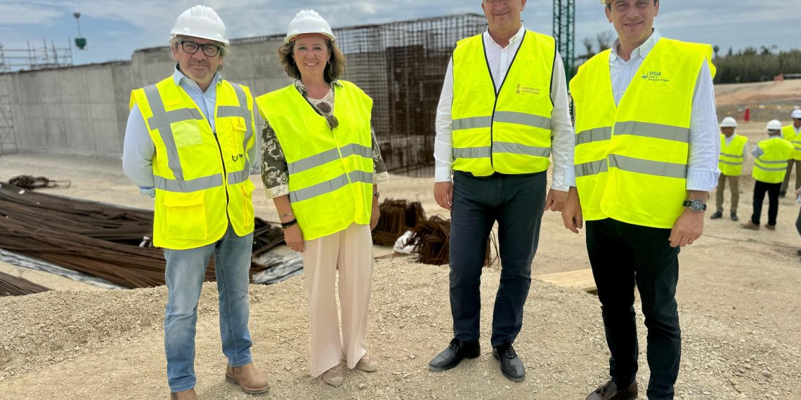La Generalitat invierte 19 millones en una nueva depuradora en Almoradí para reforzar la reutilización de agua en agricultura