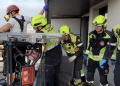 Los bomberos salvan a un hombre con parada cardíaca en un 11º piso