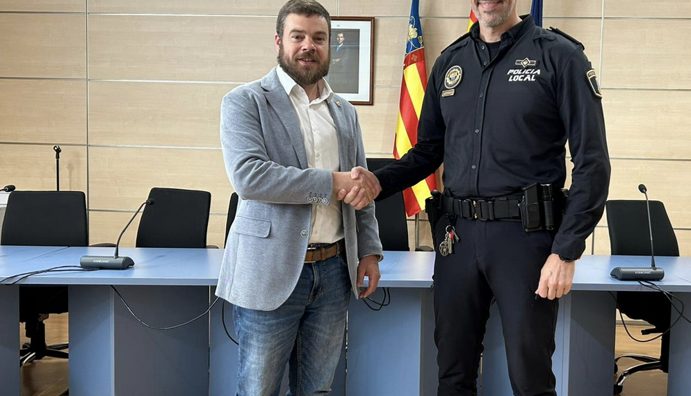 La Pobla de Farnals profesionaliza la Policía Local con un inspector jefe