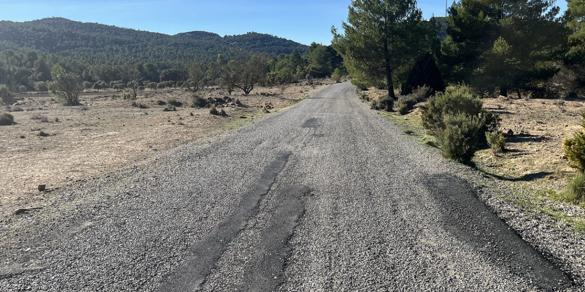 La Diputación mejora el camino que une Higueruelas y Andilla