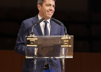 Carlos Mazón: “Vamos a destinar 1.400 millones de euros de los presupuestos DANA 2025 a desarrollar obra pública”