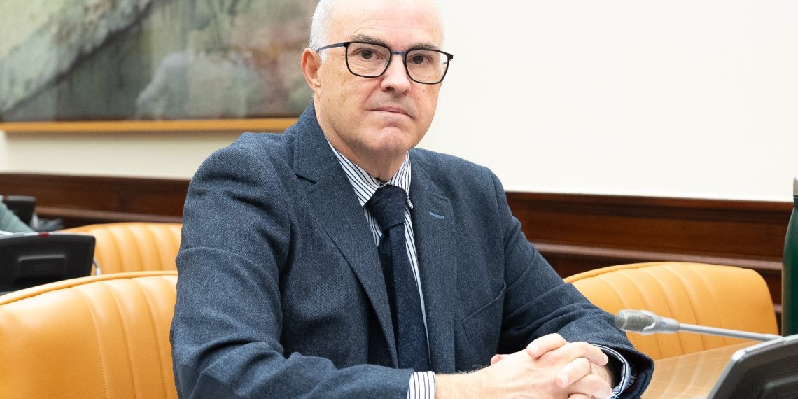 Fernando de Rosa: “El Gobierno de España ha vuelto a mentir a los valencianos para ocultar que bloqueó la ayuda internacional tras la riada”