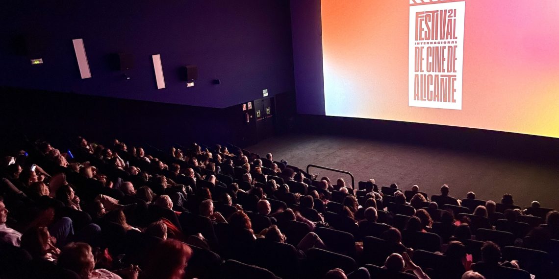 Imagen de recurso de una proyección en un festival de cine.