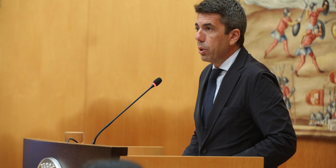 Mazón reivindica el papel de Benidorm como cuna del modelo turístico europeo y símbolo de la Europa democrática