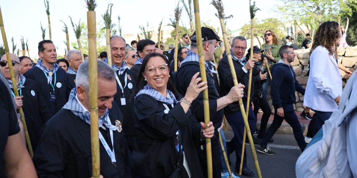 La presidenta de les Corts Valencianes, Llanos Massó, participa en la romería de la Santa Faz