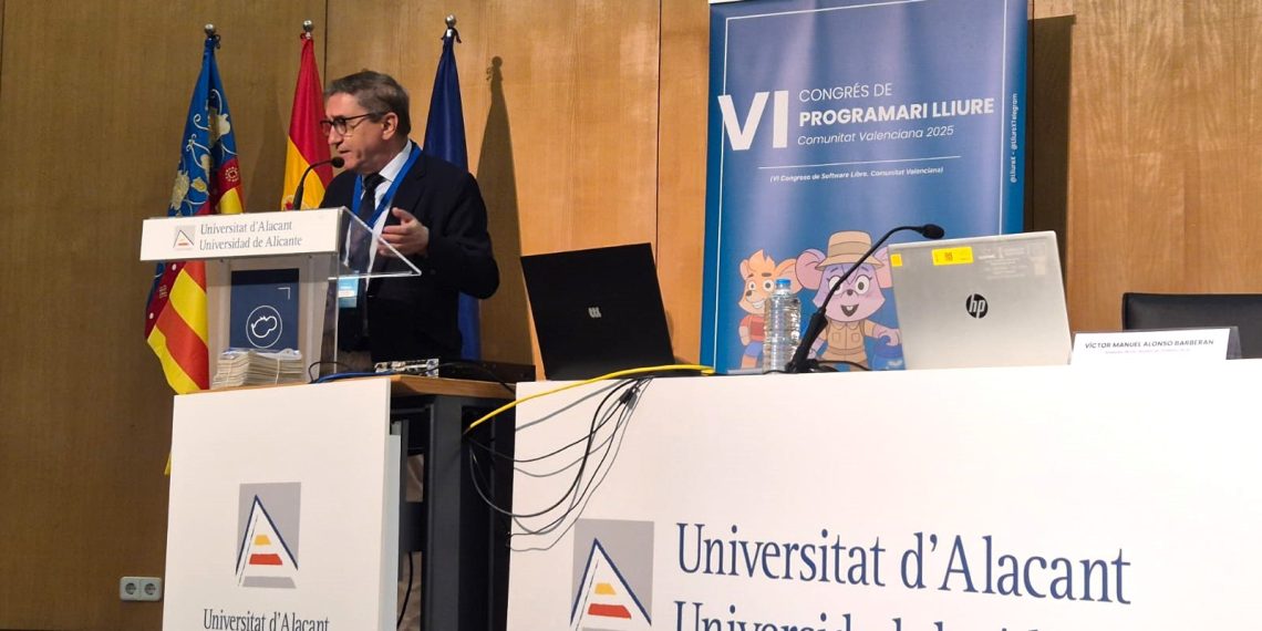 Rovira: “Lliurex es libertad y transparencia frente a sistemas cerrados”