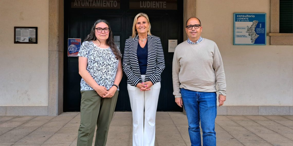 La delegada del Consell en Castellón visita el municipio de Ludiente