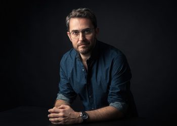 Màxim Huerta, primer firmante del manifiesto del Fòrum Jaume I