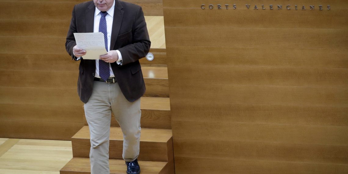 José María Llanos a Compromís: “Ahora quieren cambiar la condición de los expresidentes de la Generalitat, pero durante ocho años no se les ocurrió”