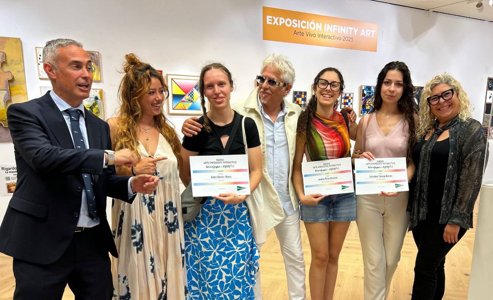 Lucía Berbel, Teresa Chafer, Andrea Pérez, Aiden García, Valentina Tabarc, Ximo Tebar y Víctor Hernández