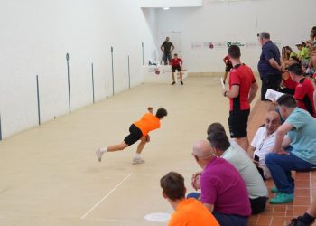 À Punt estrena este domingo ‘Apunts de pilota’, un programa para impulsar el deporte autóctono valenciano