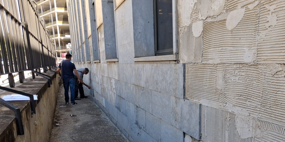 Arrancan las obras para restaurar las fachadas del Palacio de Justicia de Benalúa de Alicante