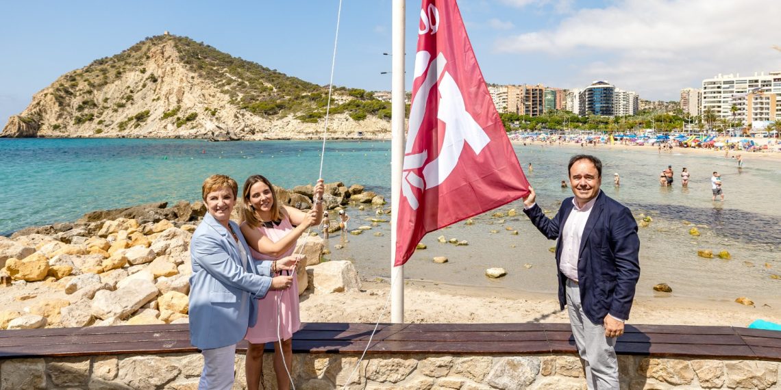 La Comunitat Valenciana luce 206 playas con la Bandera Qualitur 2025, sello de calidad, sostenibilidad y accesibilidad