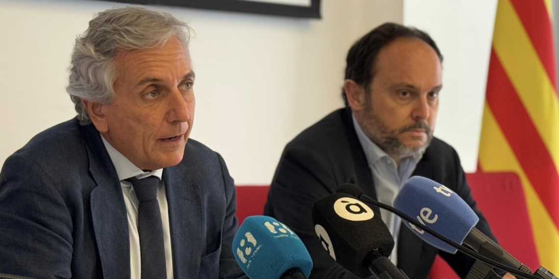 La Generalitat denuncia a la CHJ por vertidos y coches abandonados