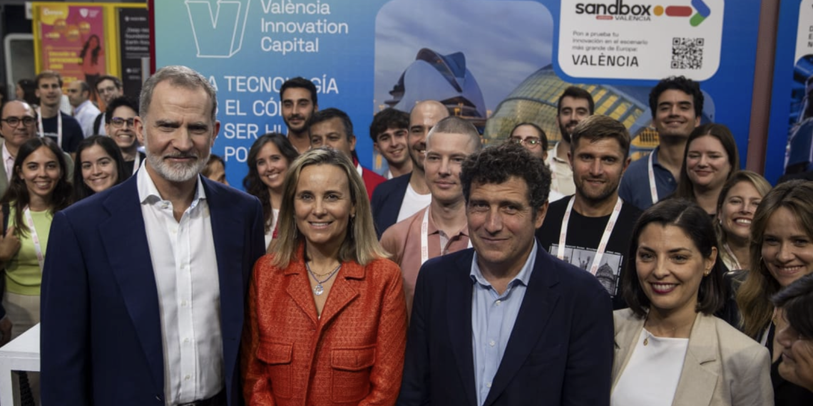 València refuerza su liderazgo innovador en South Summit con el respaldo institucional de S.M. el rey Felipe VI