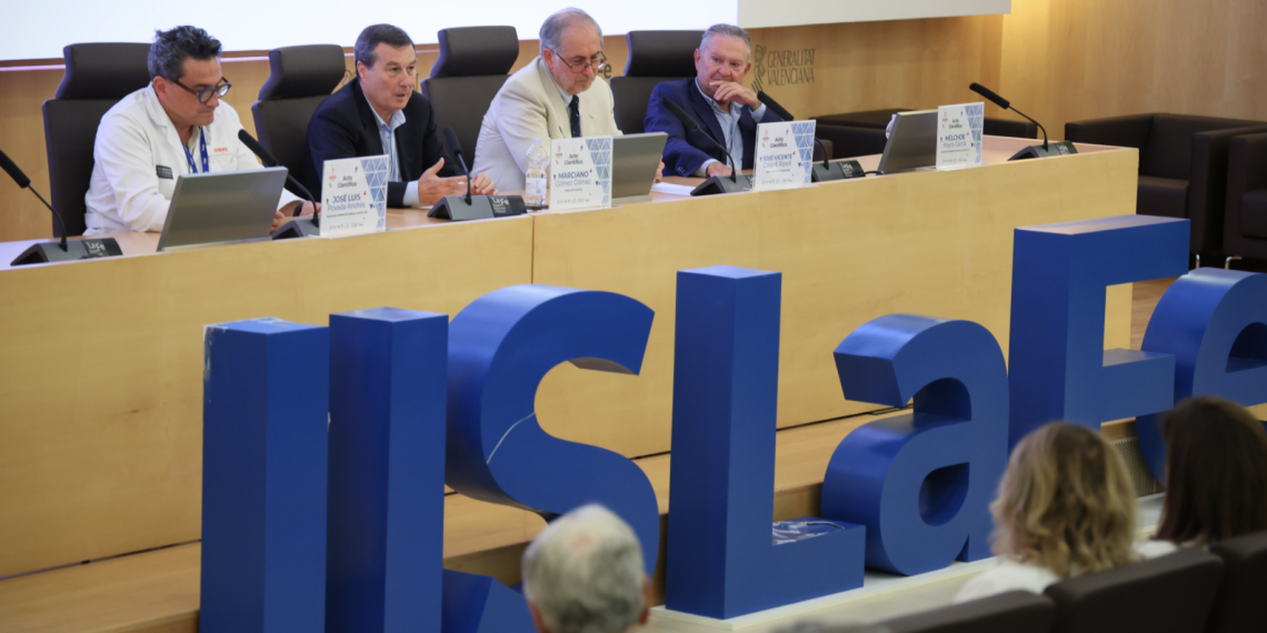 Gómez subraya el compromiso de la Generalitat con la investigación sanitaria al mejorar la equidad y la estabilidad laboral del personal investigador