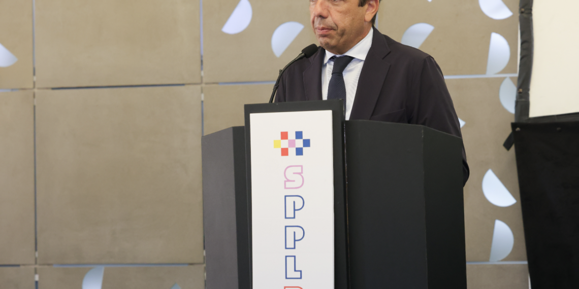 Mazón traslada al SPPLB el compromiso del Consell con la formación y seguridad de los cuerpos policiales y de emergencias