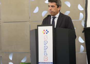 Mazón traslada al SPPLB el compromiso del Consell con la formación y seguridad de los cuerpos policiales y de emergencias