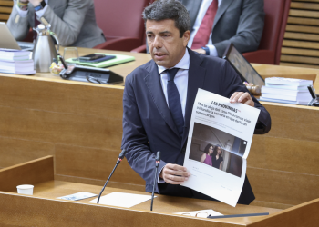 Mazón anuncia 30 millones de euros para nuevas ayudas a comercios, hostelería y mercados municipales afectados por las riadas para seguir avanzando en la reconstrucción