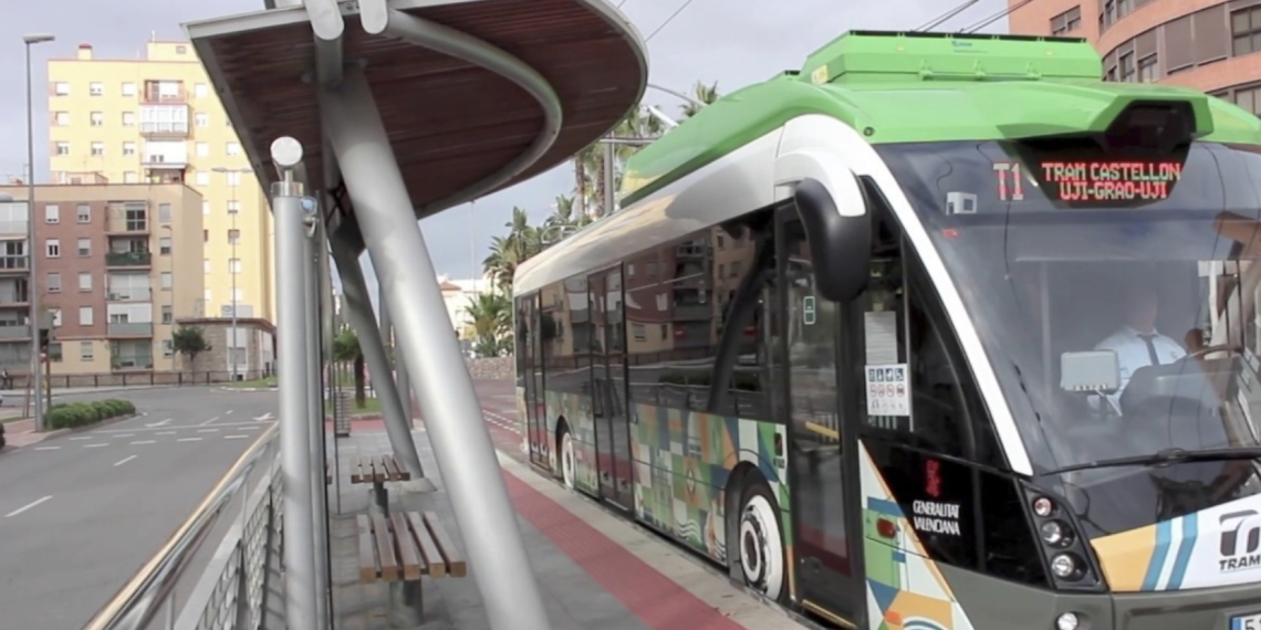 El TRAM de Castelló refuerza el servicio con motivo de la V edición de los conciertos del Pinar en el Grau