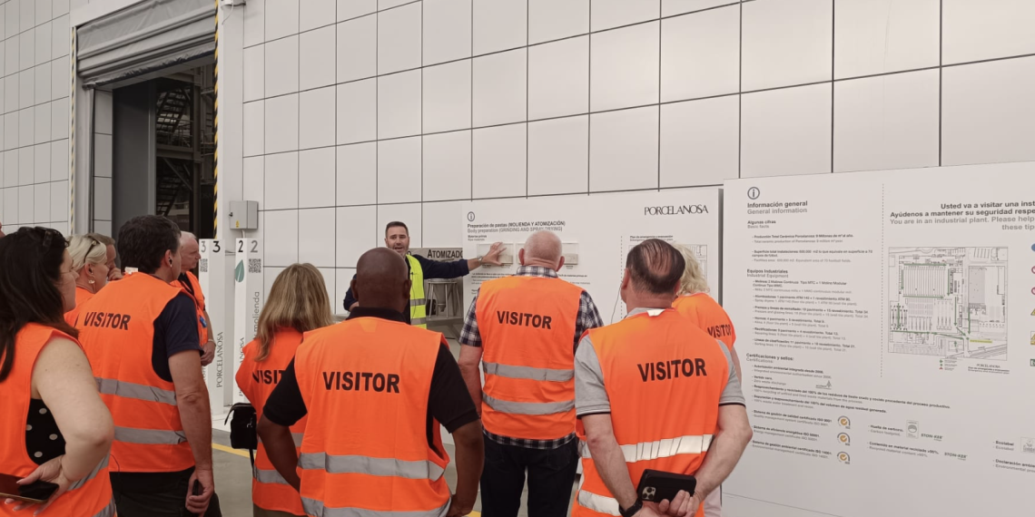 Ivace+i Internacional y la Cámara de Castellón organizan una misión de distribuidores de azulejo procedentes de Reino Unido