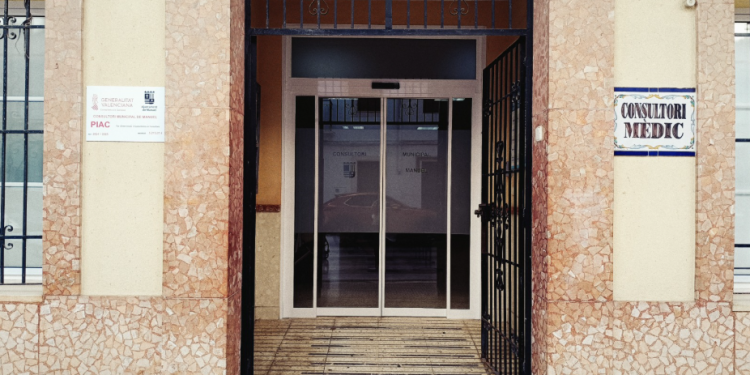 Infografía sobre ayudas a consultorios auxiliares 2025