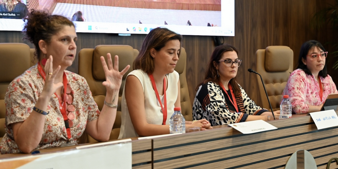La vulnerabilidad de las niñas reclutadas como soldados en los conflictos armados