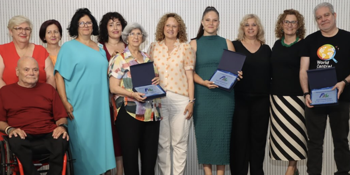 Torrent celebra la XXX Gala de los Premios Ciudadano de la FAC en un emotivo homenaje a la ciudadanía comprometida