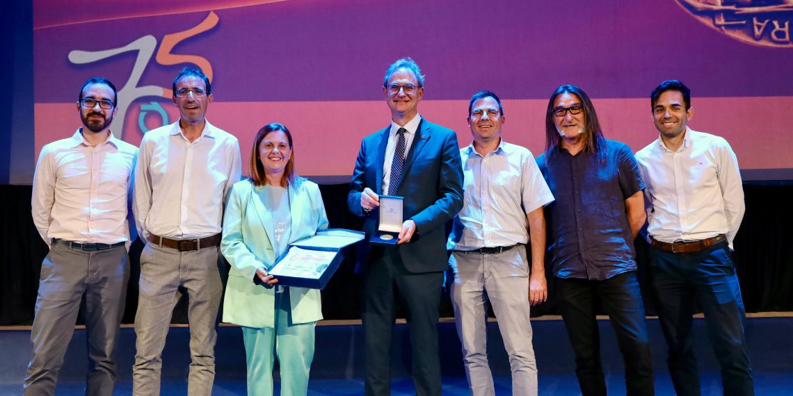 La Diputación de Valencia recibe la Medalla de Oro al Mérito Institucional por su actuación tras la DANA de 2024