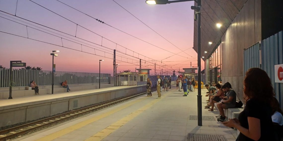 Mazón: » Es un hito poner en servicio de toda la red de Metrovalencia “en solo 8 meses” para avanzar en el bienestar social tras las riadas»