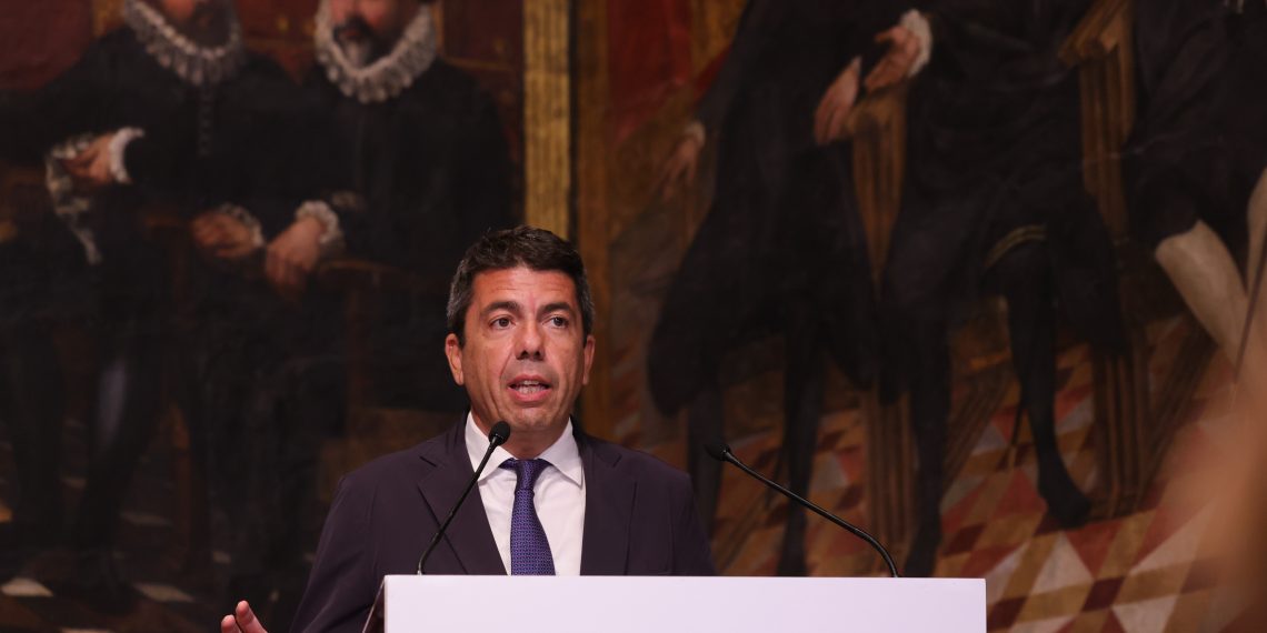 Mazón reivindica la ciencia como motor de cambio y apuesta por atraer talento con el programa ValER