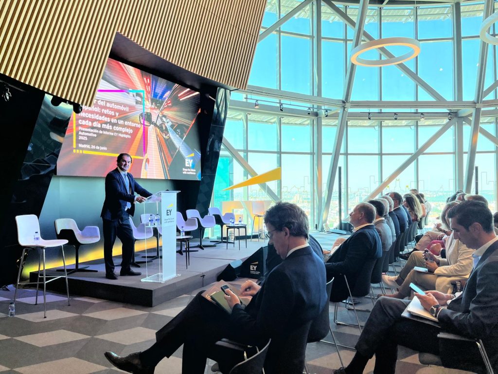 Presentación Xavier Ferré EY informe Highlights Automotive 2025