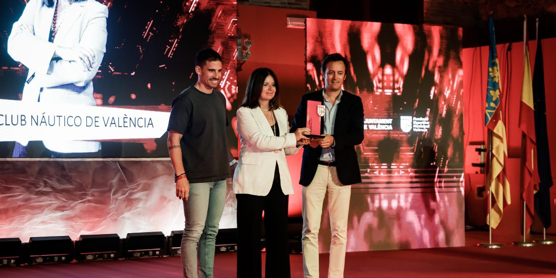 La Vela de la Comunitat Valenciana recibe cuatro premios por su compromiso con el deporte, la formación y la inclusión