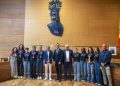 Vicent Mompó recibe a las atletas del Diputación Valencia Club de Atletismo tras proclamarse campeonas de Liga