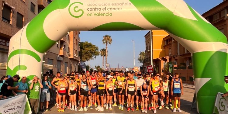 Xevi Lluch y Elia Fuentes ganan la 10K de Alboraya, una carrera solidaria con récord de calor y más de 1.200 corredores