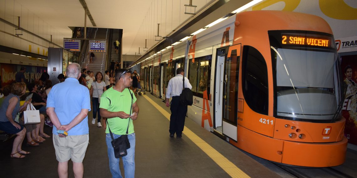 El TRAM d’Alacant transportó a más de 1,6 millones de viajeros en mayo