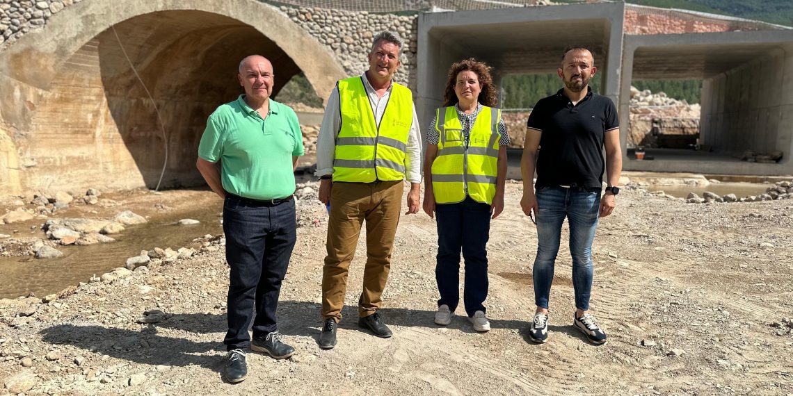 La Generalitat duplica la longitud de los puentes sobre el río Reatillo en Requena y Chera tras aumentar el cauce por las riadas