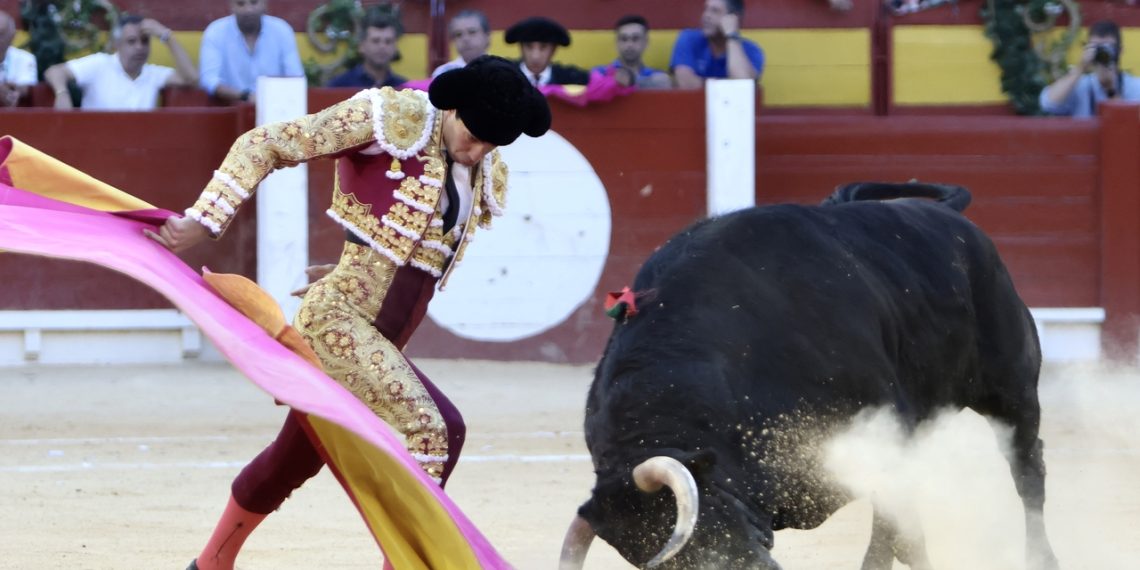 La corrida de toros impulsa la audiencia de las Hogueras en À Punt